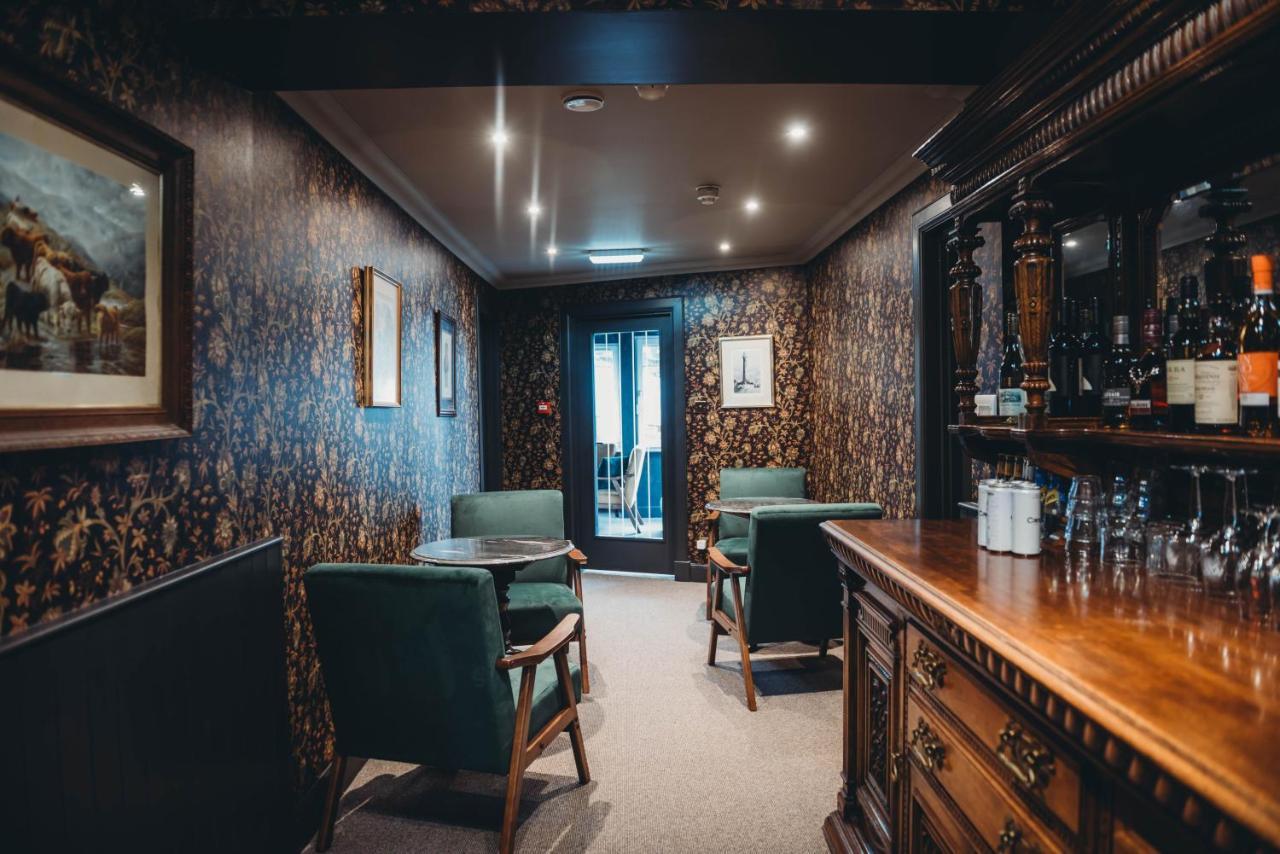 Roslyn House Hotel Tobermory Bagian luar foto