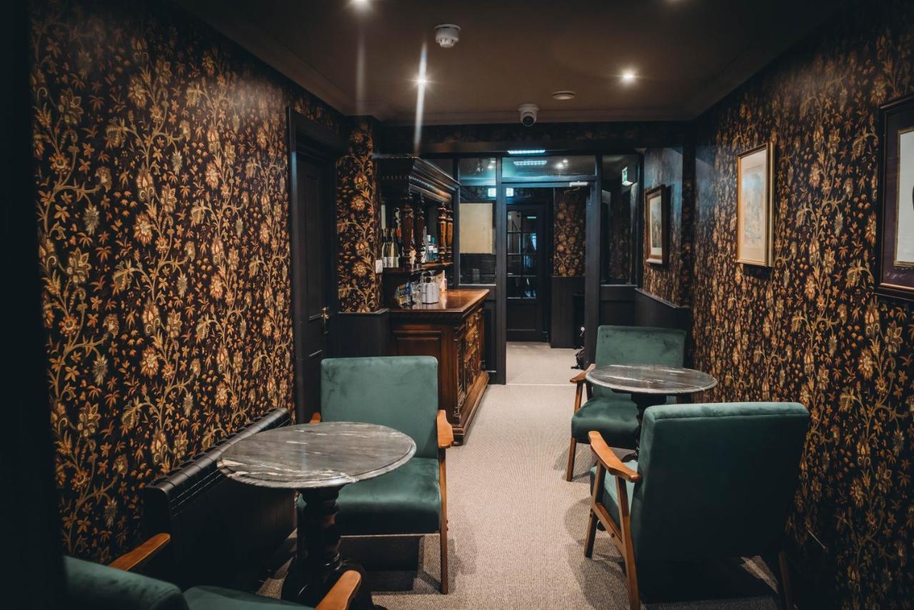 Roslyn House Hotel Tobermory Bagian luar foto