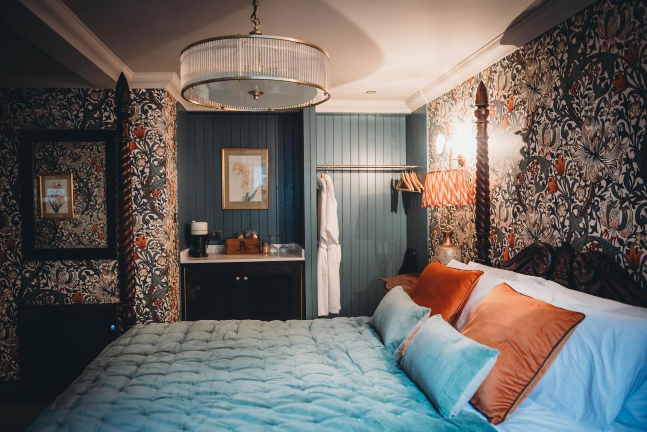Roslyn House Hotel Tobermory Bagian luar foto