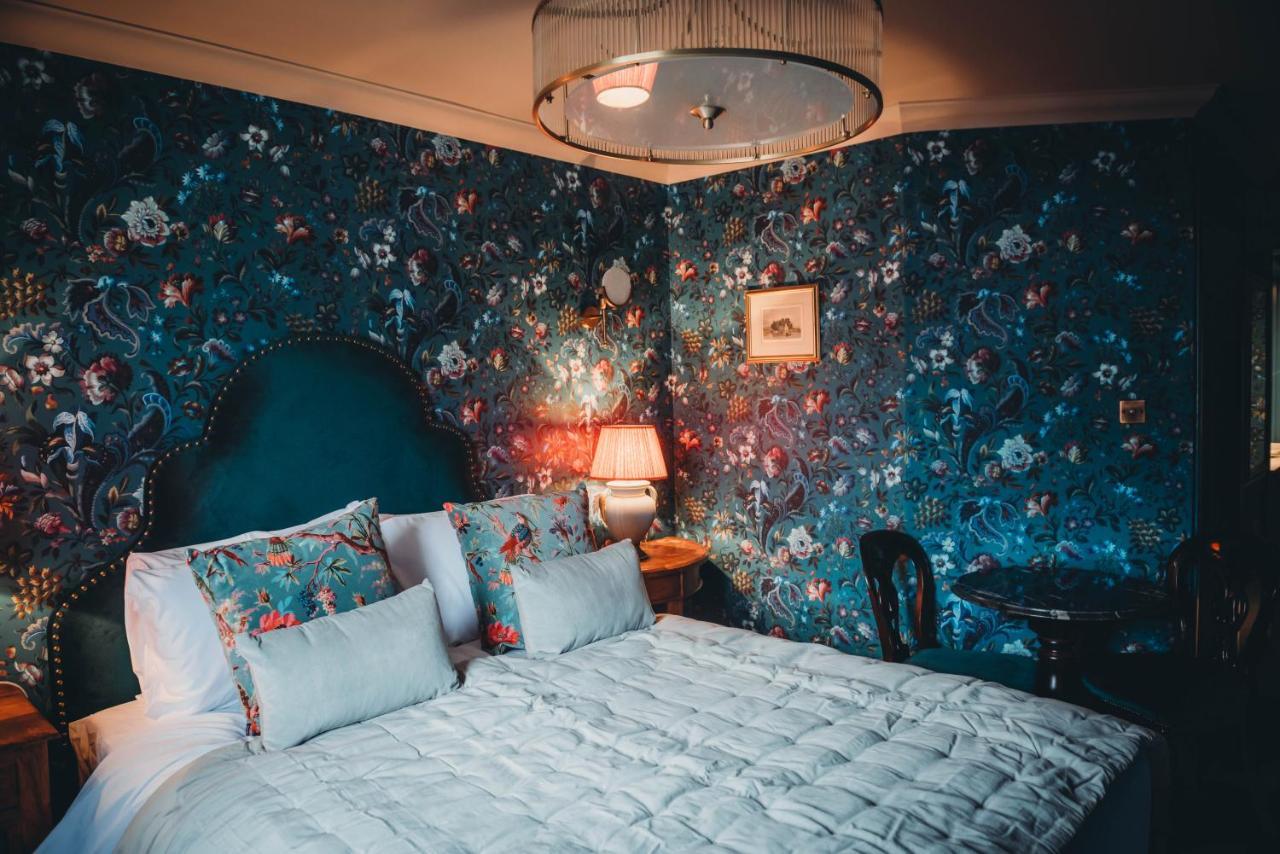 Roslyn House Hotel Tobermory Bagian luar foto