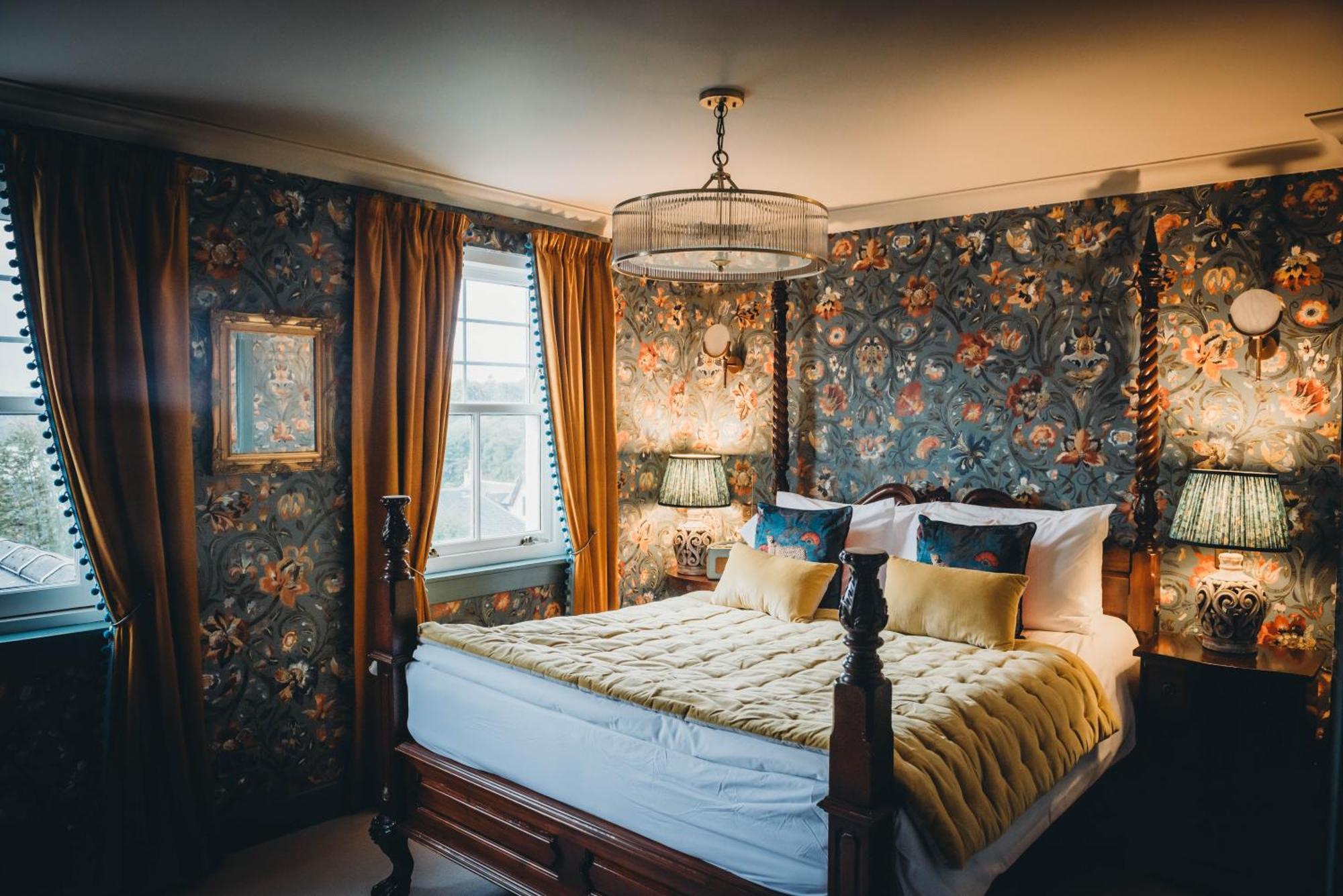 Roslyn House Hotel Tobermory Bagian luar foto