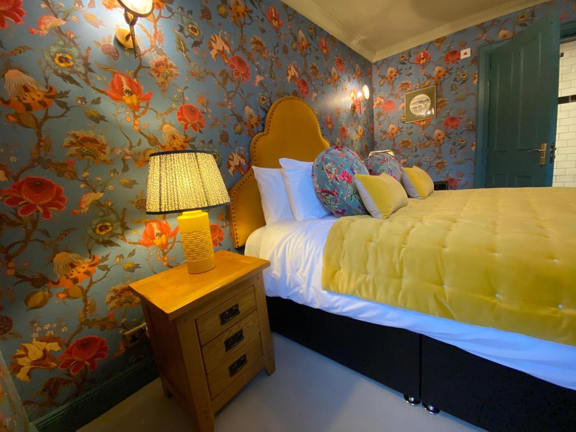 Roslyn House Hotel Tobermory Bagian luar foto
